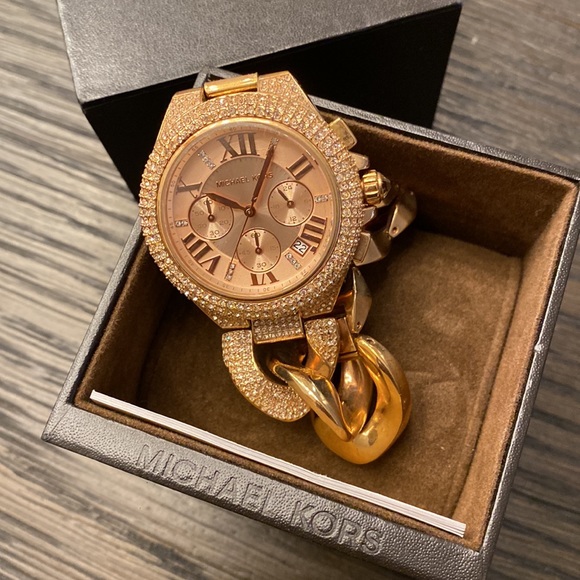 Michael Kors rose gold crystal watch - Picture 3 of 7